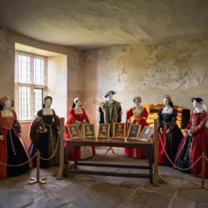 Fit for a Queen- Tudor Gowns exhibition